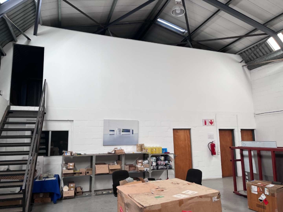 To Let commercial Property for Rent in Milnerton Western Cape